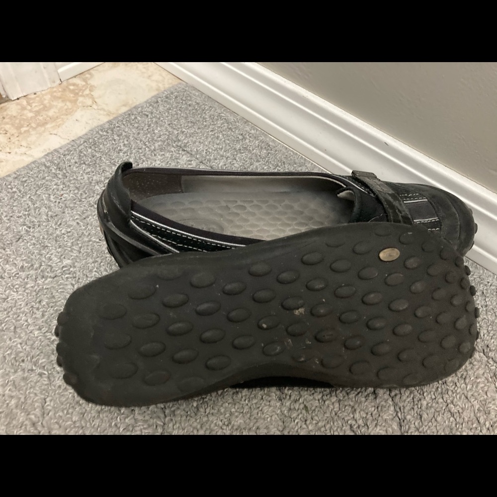 Clarks black flats